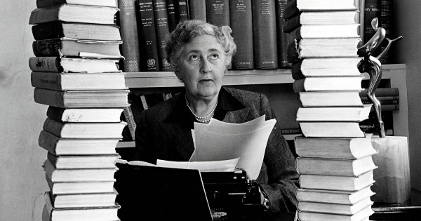 Agatha Christie a krimi királynője volt, de magát csak egy iparosnak tartotta – Könyves magazin