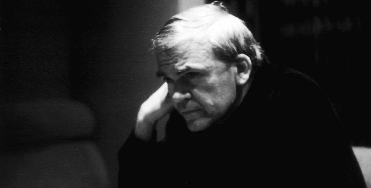 Milan Kundera teljes könyvtárát Brnóba szállították