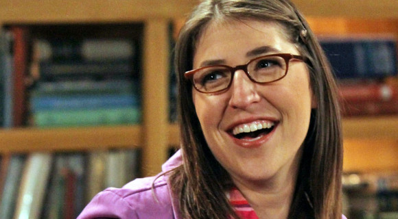 Az Agymenők Amyje segít a lányoknak felnőni