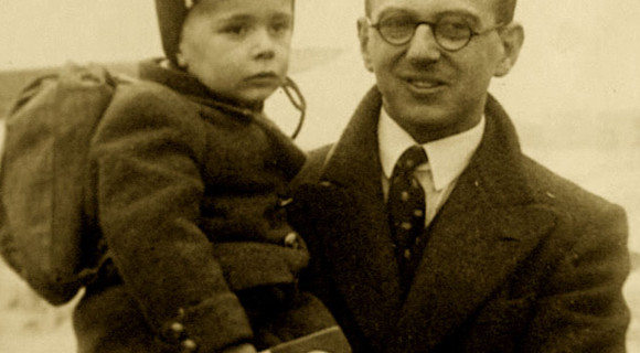 Közel 700 gyereket mentett meg a biztos haláltól, most képeskönyv állít emléket neki