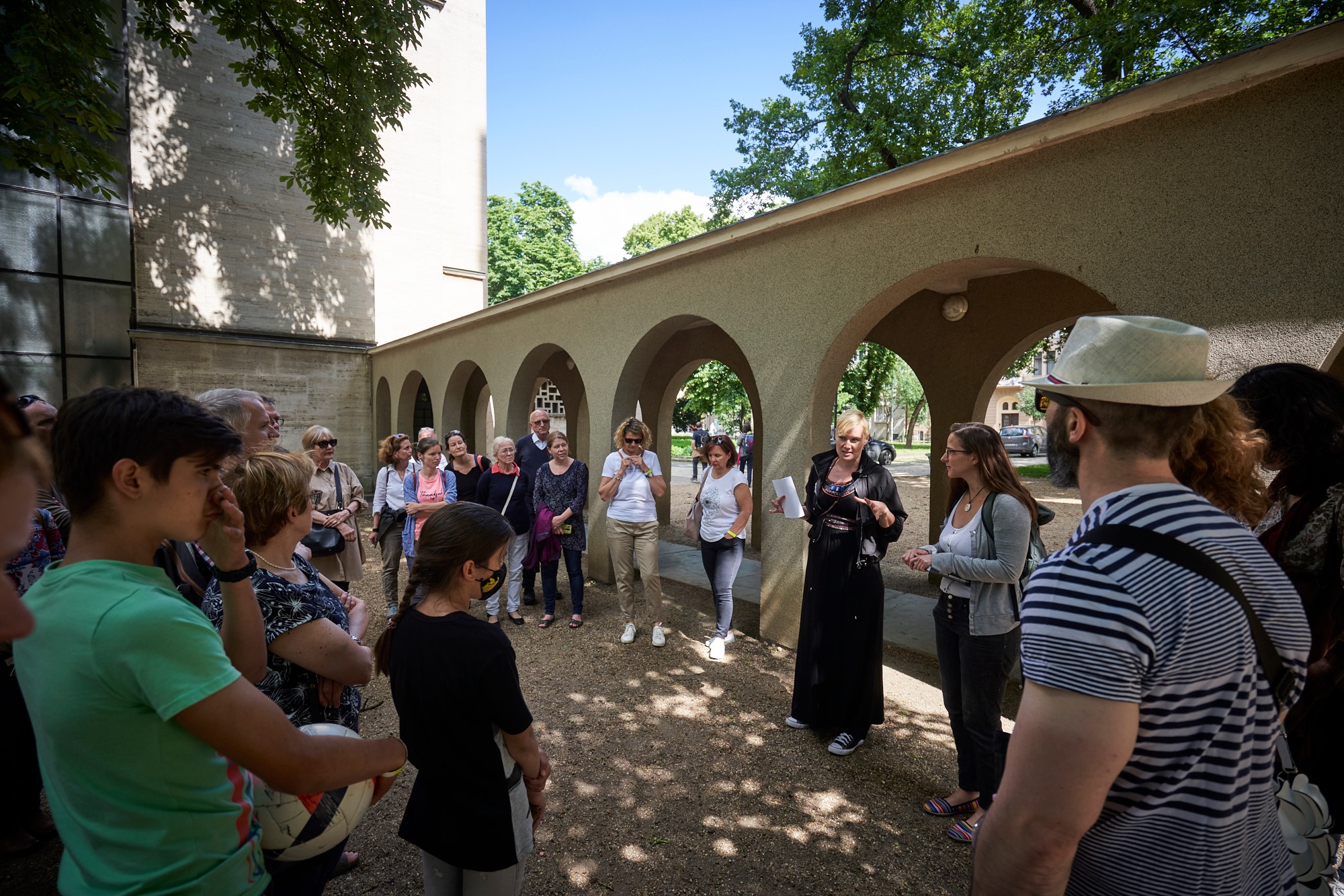 Reverendában és Luther-kabátban a nyilasterror idején: séta egy gyilkos és egy embermentő nyomában
