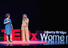 Tóth Krisztina az irodalomról, Simon Márton a költő szerepéről mesél a TEDxWomen-en