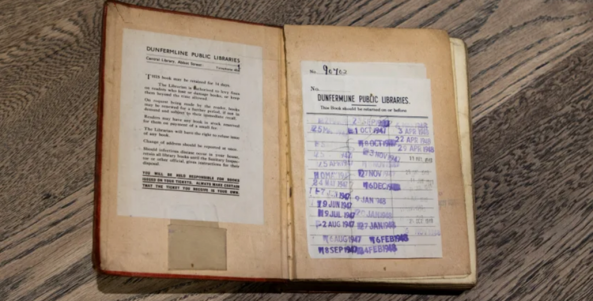 Több mint 70 év után juttatták vissza egy skót könyvtár könyvét