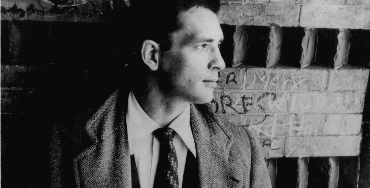 Senki sem írt ilyen öntörvényűen a szabadság szükségéről és a másság létjogosultságáról - Jack Kerouac 100