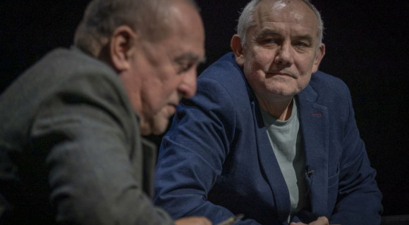 A tipikus Darvasi-mondat titkát kutatta a születésnapos szerző és íróbarátai a Müpában