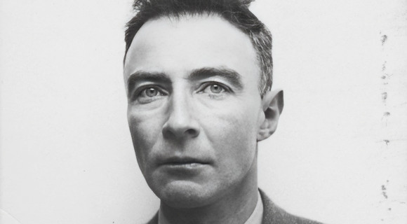 Christopher Nolan az atombomba atyjáról, Oppenheimerről forgat