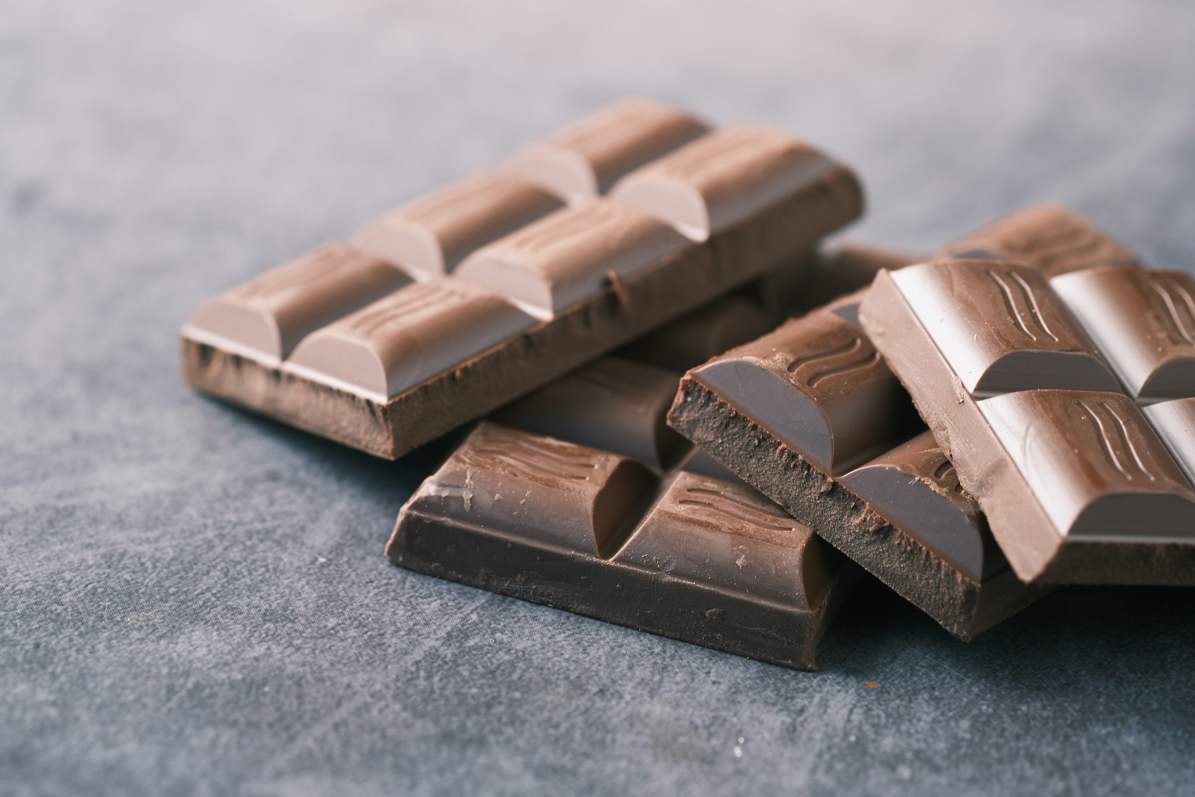 Svájci kutatók feltalálták az egészségesebb, fenntartható csokit – 3 gasztrokönyvvel