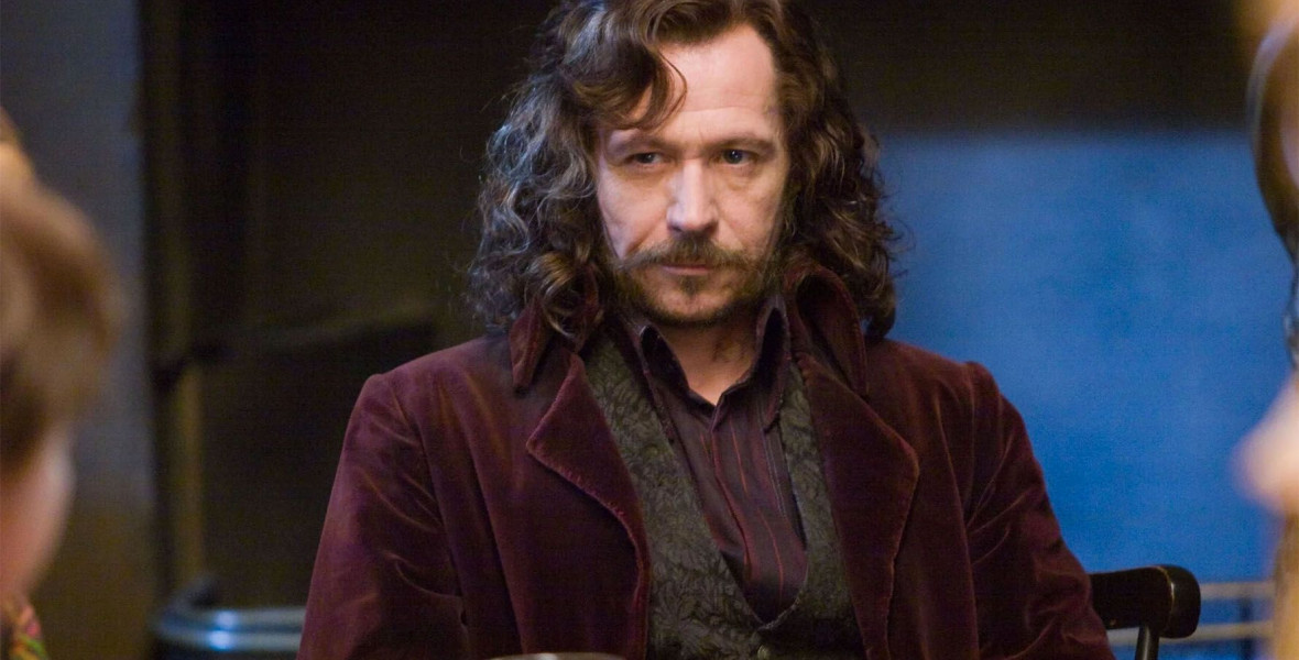 Gary Oldman mint Sirius Black a Harry Potterben - fotó: Warner Bros. - konyvesmagazin.hu