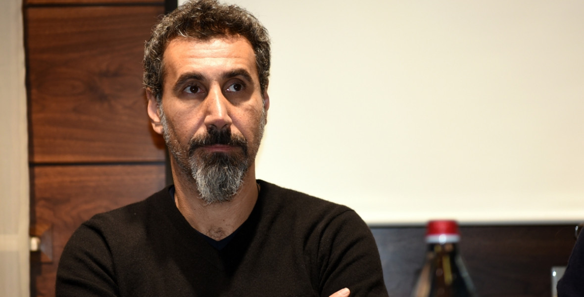 Serj Tankian memoárjából kiderül, mennyi az esély a System of a Down visszatérésére