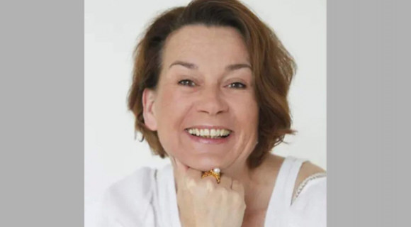 Holtan találták a német bestsellerírót