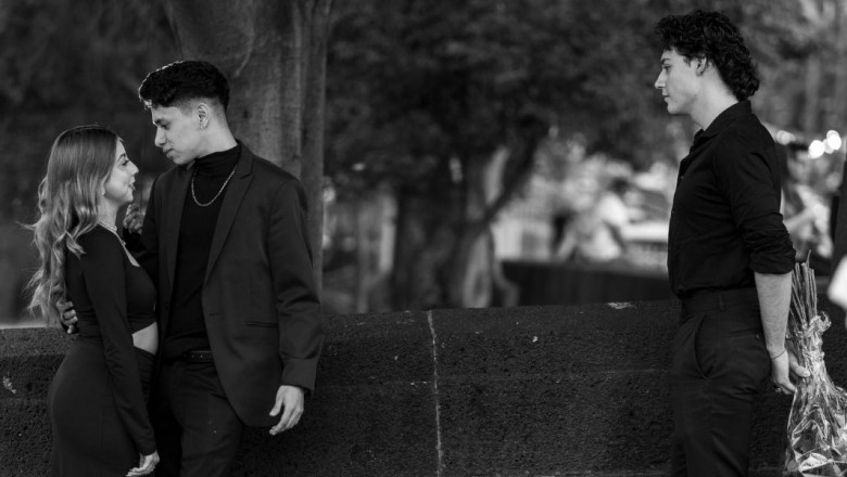 Megcsalás, szenvedély és vágy – 5 könyv szerelmi háromszögekről