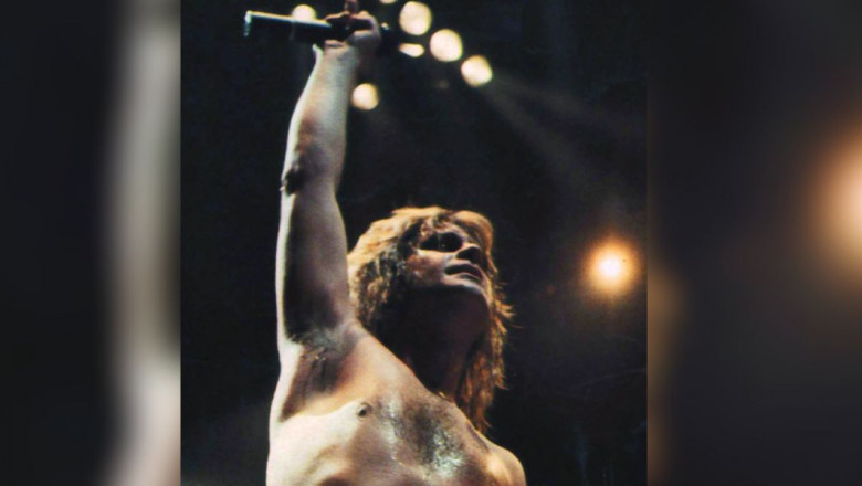 Meghalt Ozzy Osbourne, a Black Sabbath alapító-énekese, aki könyvekben is feltárta zűrös életét
