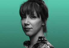 Harag Anita: Nehéz úgy írni, hogy közben azon jár az agyam, épp most dől el, író vagyok-e