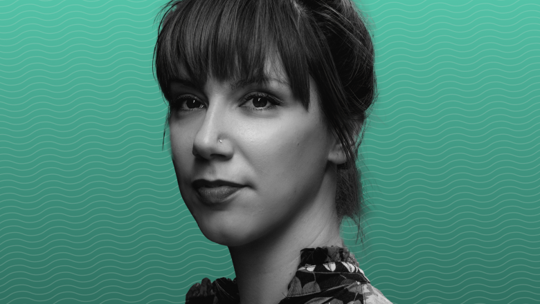 Harag Anita: Nehéz úgy írni, hogy közben azon jár az agyam, épp most dől el, író vagyok-e