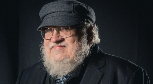 Élőben szólt be egy dühös fantasy-rajongó George R. R. Martinnak
