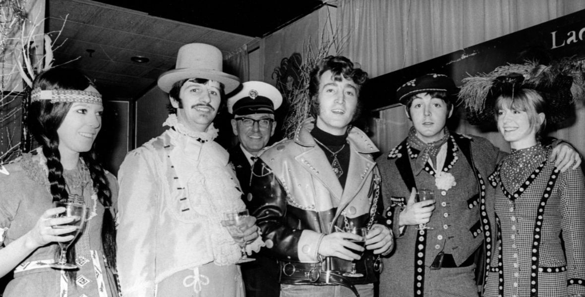 Korábban kiadatlan Beatles-számok és felvételek jelennek meg – 2 könyvet ajánlunk