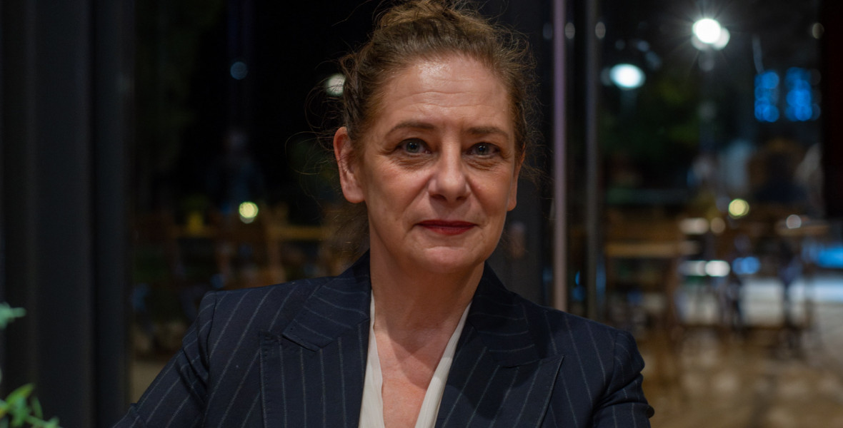 Sibylle Grimbert - Fotó: Kováts Zsófia - konyvesmagazin.hu Egy állat, ami az ember hibájából pusztult ki – Sibylle Grimbert francia író elképzelte az utolsó egyed történetét