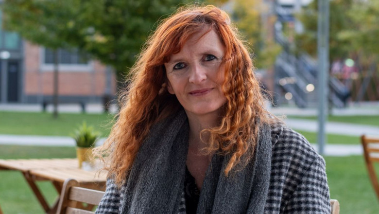 „A nőknek jól jön a férfi segítség” – Dora Čechova cseh író az új novelláskötetéről