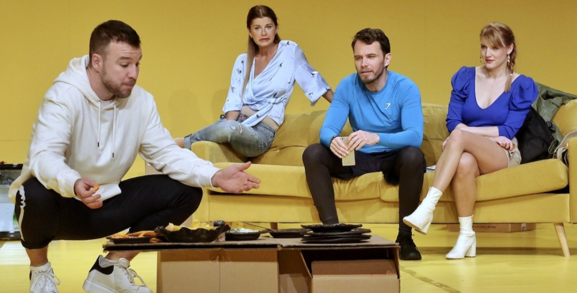 Könyvben jelenik meg a Loupe két népszerű színdarabja