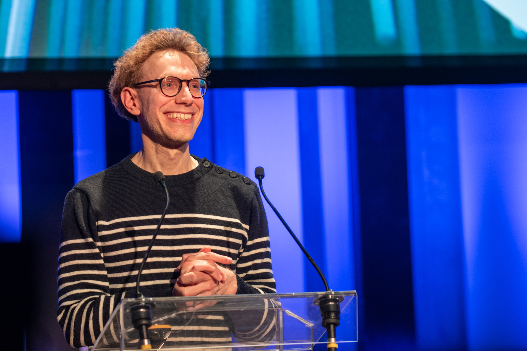 „Amikor kezdtem, meglepőnek számított, hogy egy autista ír” – interjú Daniel Tammet brit számzsenivel