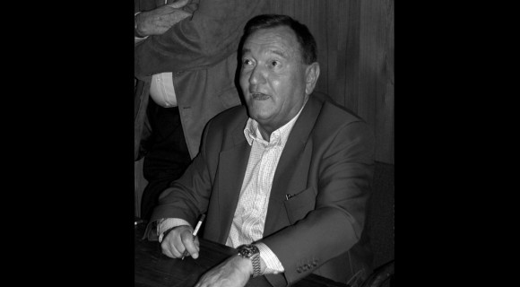 Meghalt Erich von Däniken svájci író