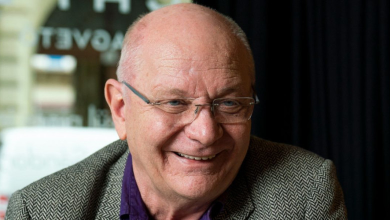 „Szürreális és gyönyörű nagy kaland volt” – Grecsó, Cserna-Szabó és Károlyi a 80 éves Bereményi Gézáról