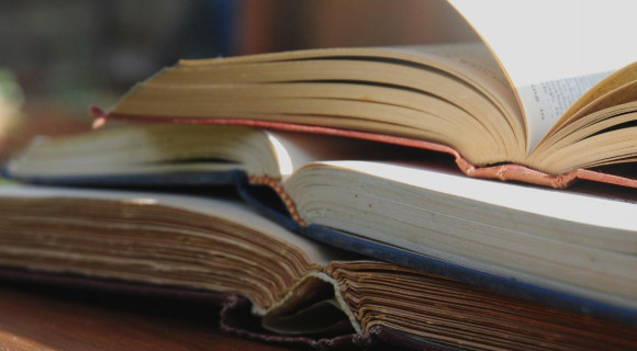 Ezek a könyvek versenyeznek idén a legszebb magyar könyv elismerésért