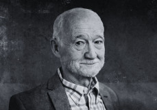 Nádasdy Ádámtól búcsúzunk – „Segítsenek, kedves olvasók, fenntartani a könyvek bámulatos sokszínűségét”