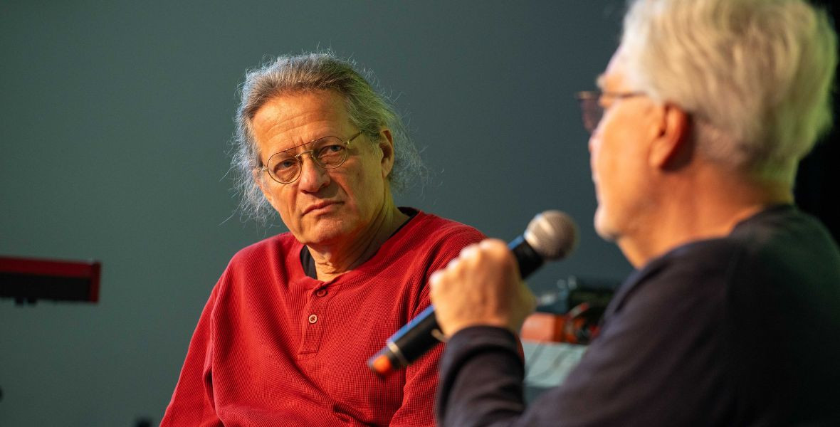 Zoltán Gábor továbbra sem fordítja el a tekintetét a gonoszságról