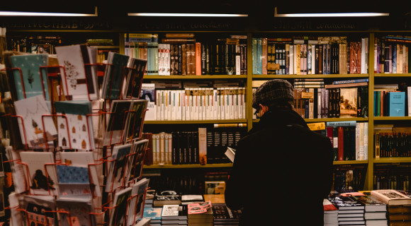 AI-könyvek a könyvesboltokban? Megszólalt a Barnes & Noble vezérigazgatója