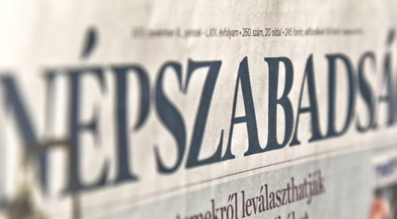 Az írók is tiltakoznak a Népszabadság megszüntetése ellen