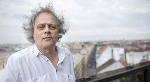 Minden családregény a végtelenségig bővíthető