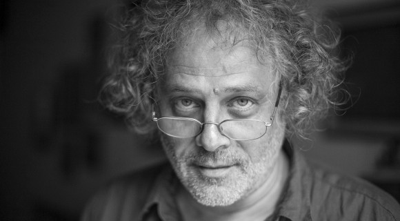 Forgách András: Kilencven százalék sötétségben élünk