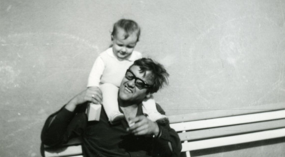 Korona és kiugrás - Döbbenetes történelmi sztorik, egy új regény és a valódi meseautó