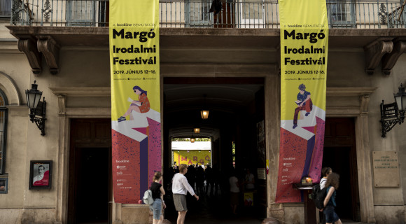 Tóth Krisztina, Ungváry Rudolf - Ilyen volt a Margó első napja!