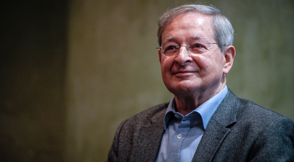 Nádas Péter új regénnyel jelentkezik májusban