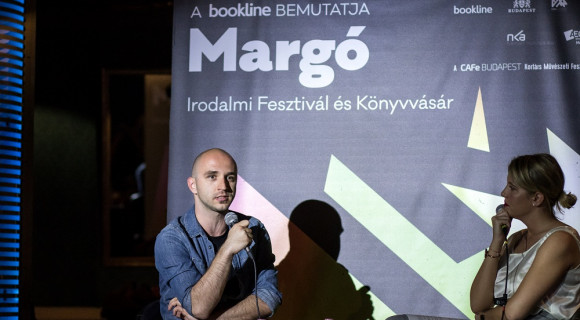 Potozky kelet-európai hősén átgyalogol a történelem