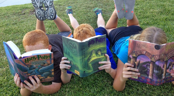 Minden gyerek Rowlingot olvas