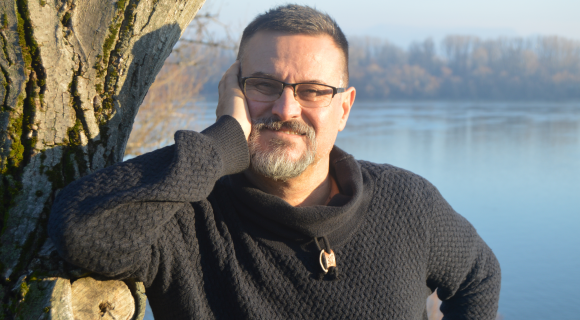 Forgács Péter: Számomra az írás elsősorban intellektuális játék