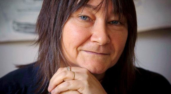 Ali Smith a legjobb író jelenleg Nagy-Britanniában