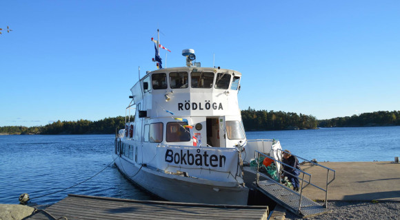 Hajókönyvtár viszi el a legújabb könyveket a szigeteken élő svédeknek