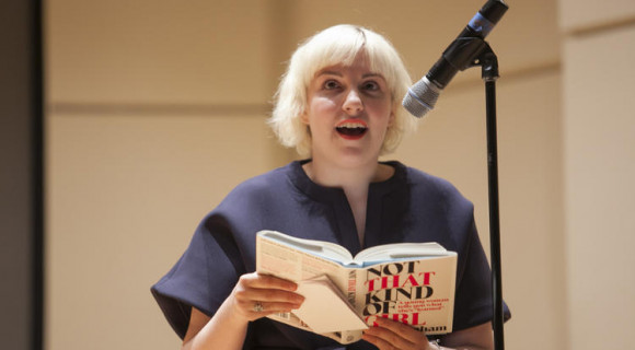 Megváltoztatják az erőszakolós részt Lena Dunham memoárjában