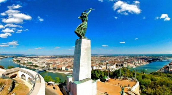 Tedd próbára, mennyire ismered az irodalmi Budapestet!