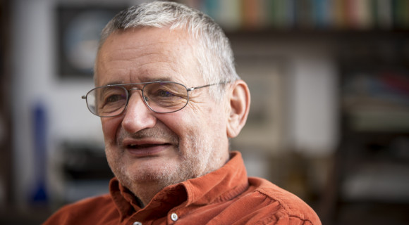 Csányi Vilmos: Naiv dolog, hogy emberszerűnek képzeljük a szuperintelligenciát