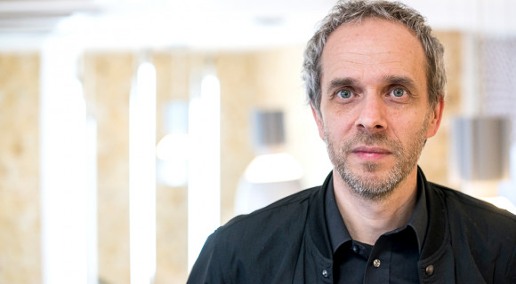 Hargitai Miklós: Írásban valahogy sokkal őszintébbek vagyunk