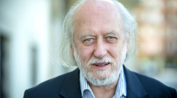 Váratlan módon gratuláltak Krasznahorkai Lászlónak a Dankó utca olvasói