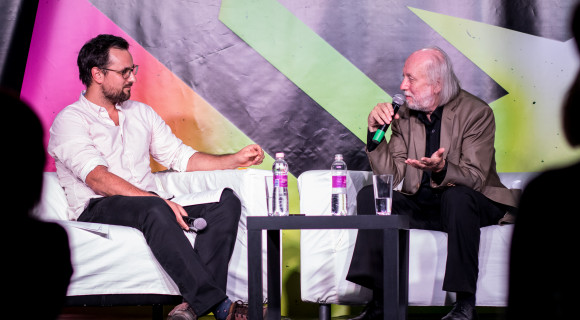 „Mindig hagytam, hogy a véletlen döntsön helyettem” - Krasznahorkai a margón