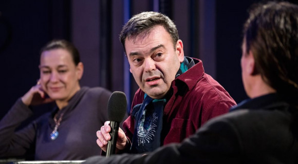 Úgy hasalj, hogy ne férjen hozzá kétség - Márton László a Literáriumban